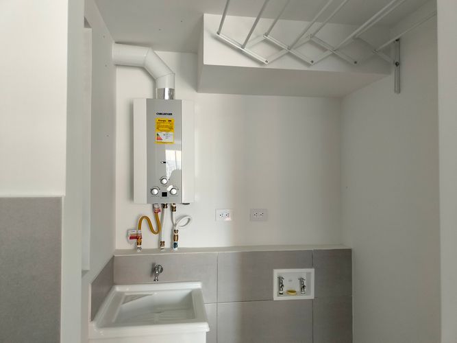 Apartamento de 2 alcobas en venta en Cerezos, Mosquera, 61 m² · foto 11 de 24