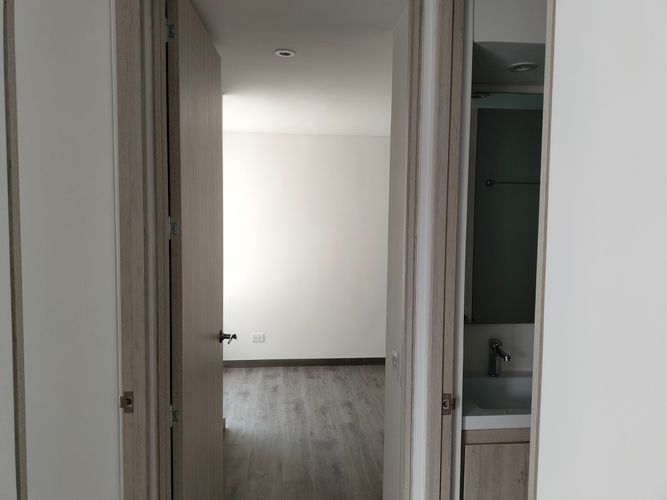 Apartamento de 2 alcobas en venta en Cerezos, Mosquera, 61 m² · foto 13 de 24