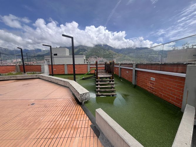 Apartamento de 2 alcobas en venta en Niquia, Bello, 56 m² · foto 11 de 13