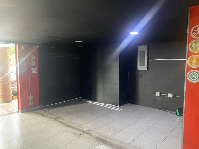 Local en arriendo en El Poblado, Medellín, 67 m² · foto 3 de 15