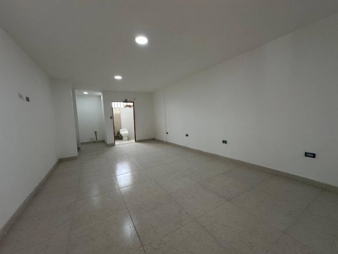 Edificio en arriendo en Las Granjas, Neiva, 2270 m² · foto 4 de 5