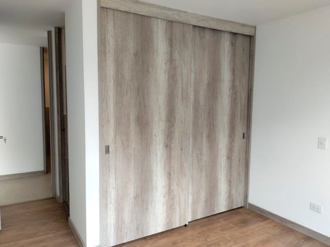 Apartamento de 2 alcobas en arriendo en El Poblado, Medellín, 84 m² · foto 10 de 15