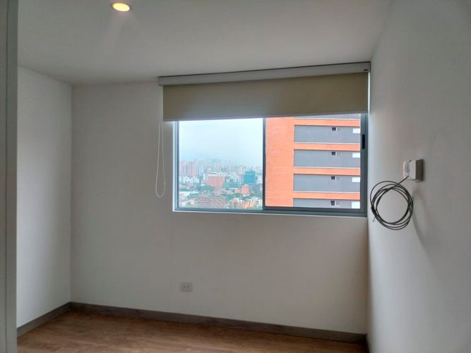 Apartamento de 2 alcobas en arriendo en El Poblado, Medellín, 84 m² · foto 12 de 15