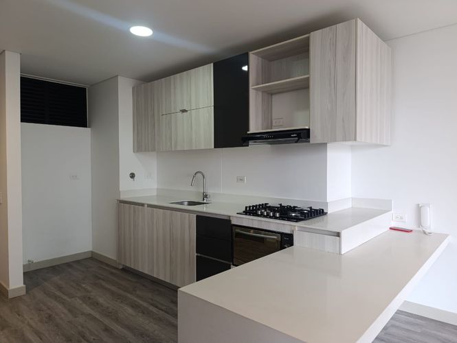 Apartamento de 1 alcoba en arriendo en El Poblado, Medellín, 56 m² · foto 6 de 11