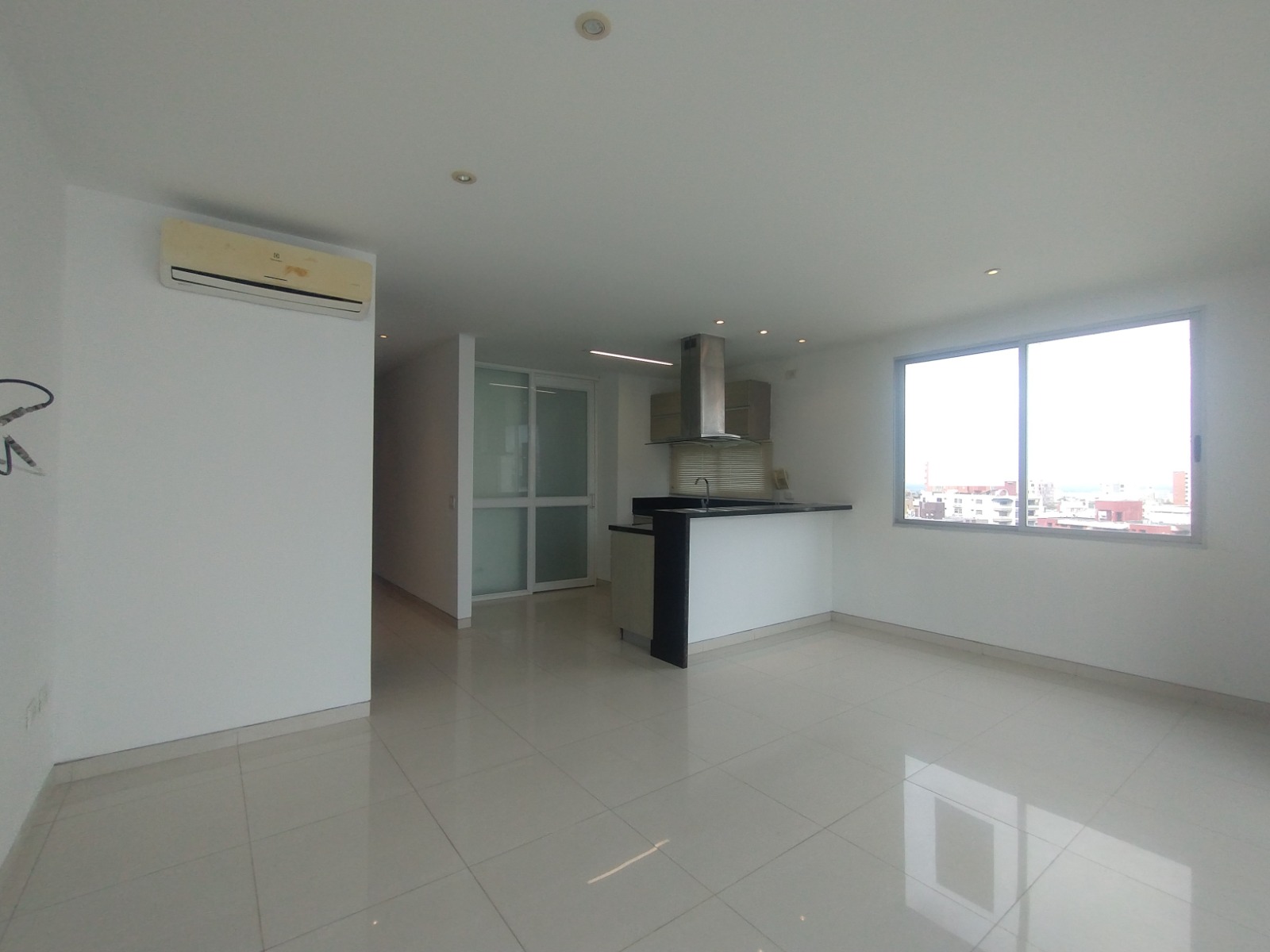 Apartamento en arriendo en El Castillo, Barranquilla · foto 2 de 17