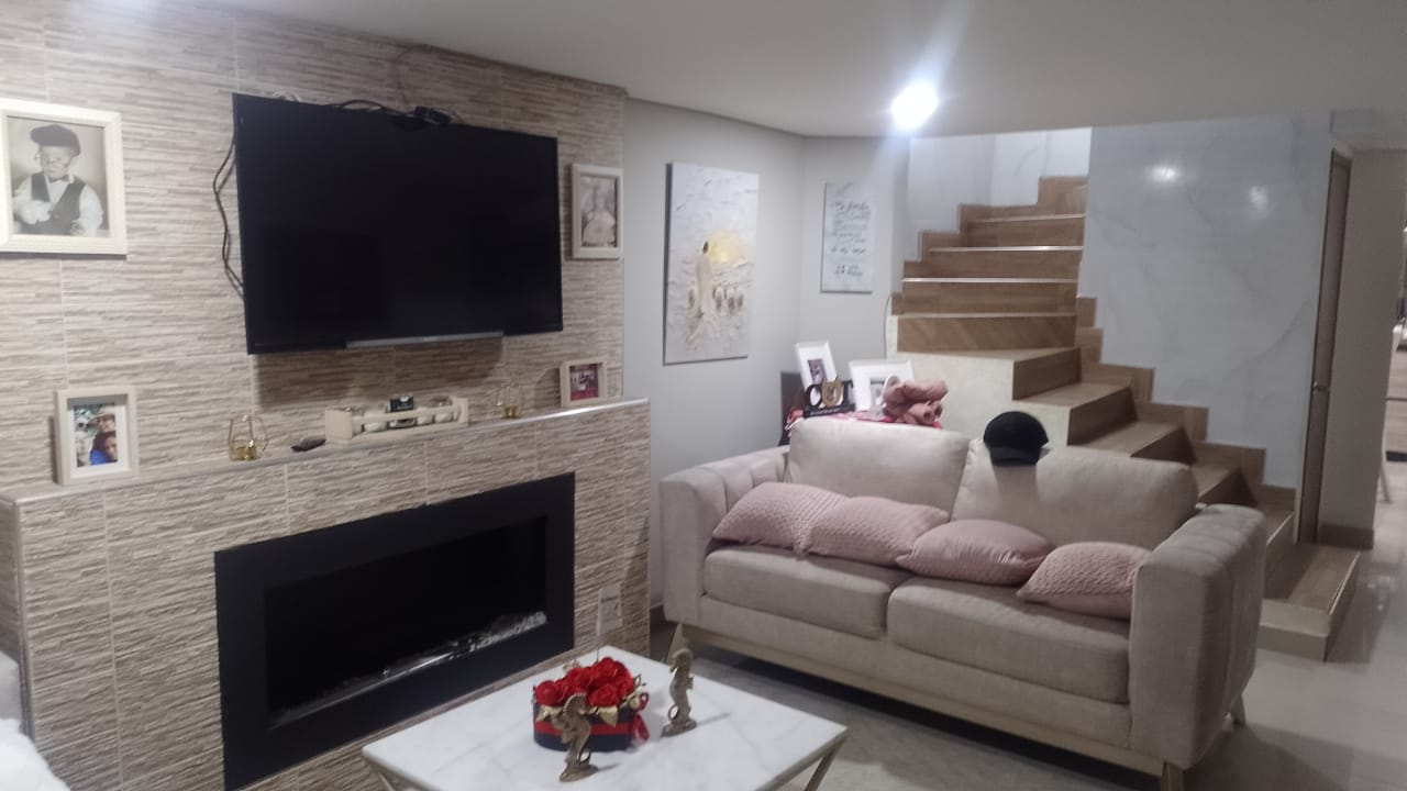 Casa en venta en Marsella, Bogotá · foto 7 de 24