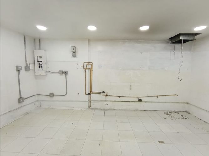 Local en arriendo en Conquistadores, Medellín, 29 m² · foto 7 de 10