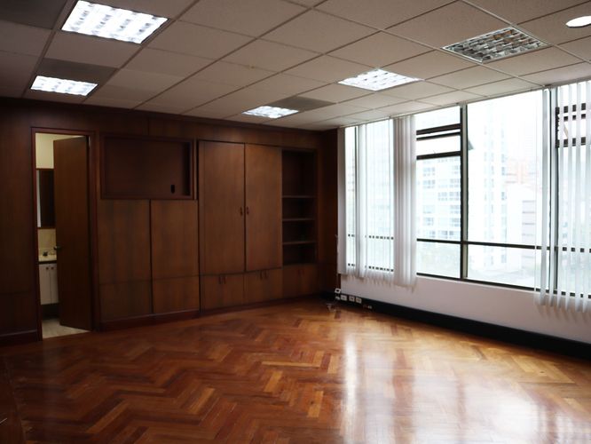 Oficina en venta en El Poblado, Medellín, 464 m² · foto 15 de 20