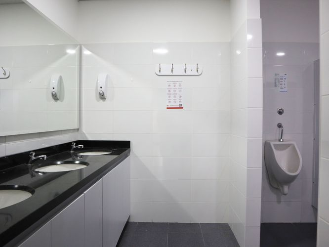 Oficina en venta en El Poblado, Medellín, 464 m² · foto 19 de 20