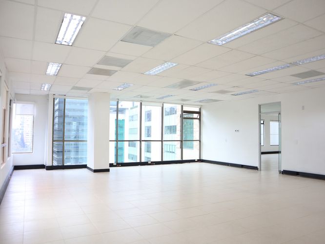 Oficina en arriendo en El Poblado, Medellín, 464 m² · foto 14 de 20