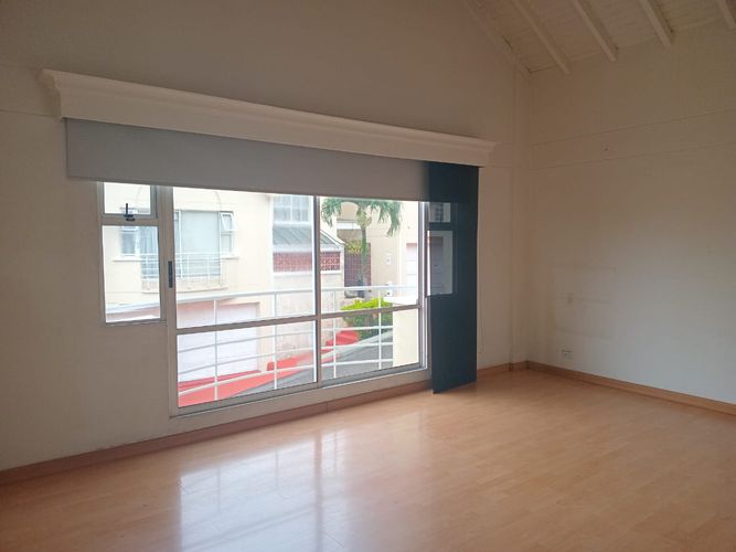 Casa de 4 alcobas en venta en El Poblado, Medellín, 257 m² · foto 3 de 20