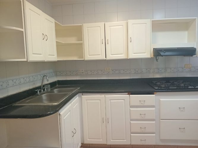Casa de 4 alcobas en venta en El Poblado, Medellín, 257 m² · foto 7 de 20