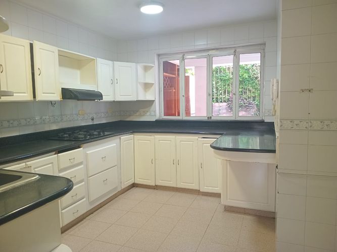 Casa de 4 alcobas en venta en El Poblado, Medellín, 257 m² · foto 8 de 20