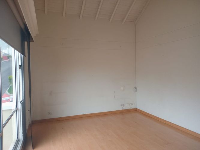 Casa de 4 alcobas en venta en El Poblado, Medellín, 257 m² · foto 12 de 20