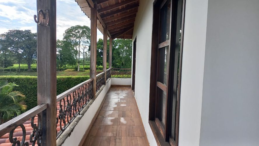 Casa de 6 alcobas en venta en Puerto Espejo, Armenia, 420 m² · foto 15 de 22