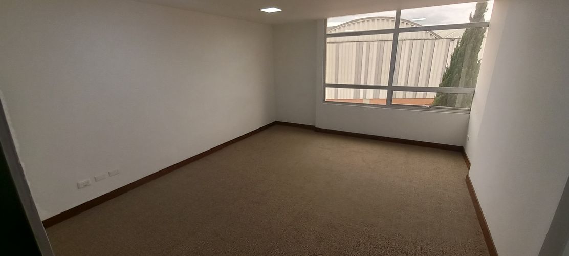 Oficina en arriendo en Briceño, Tocancipá, 22 m² · foto 3 de 24