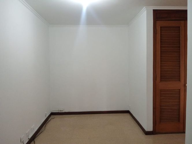 Apartamento de 3 alcobas en arriendo en Laureles, Medellín, 131 m² · foto 7 de 20