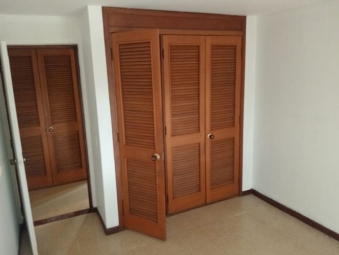 Apartamento de 3 alcobas en arriendo en Laureles, Medellín, 131 m² · foto 12 de 20