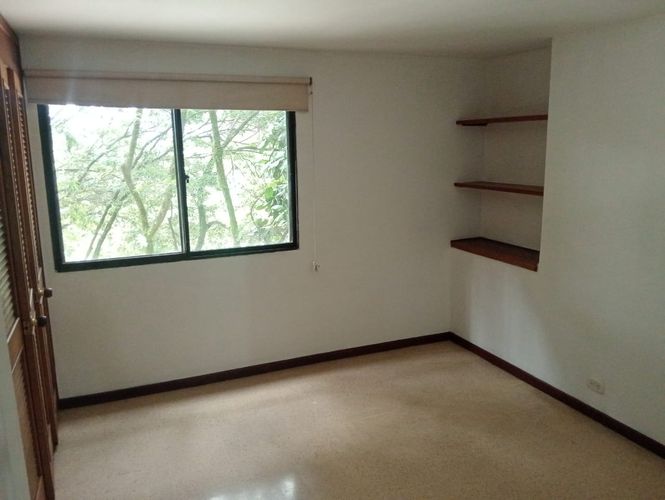 Apartamento de 3 alcobas en arriendo en Laureles, Medellín, 131 m² · foto 13 de 20