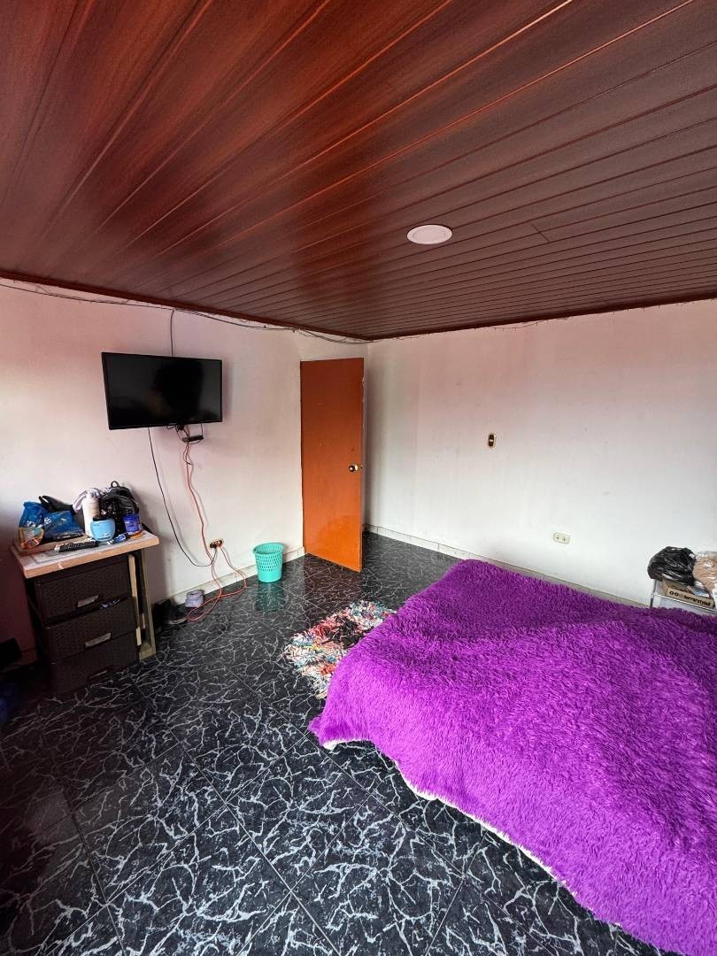 Casa en venta en El Carmen, Bogotá · foto 7 de 19