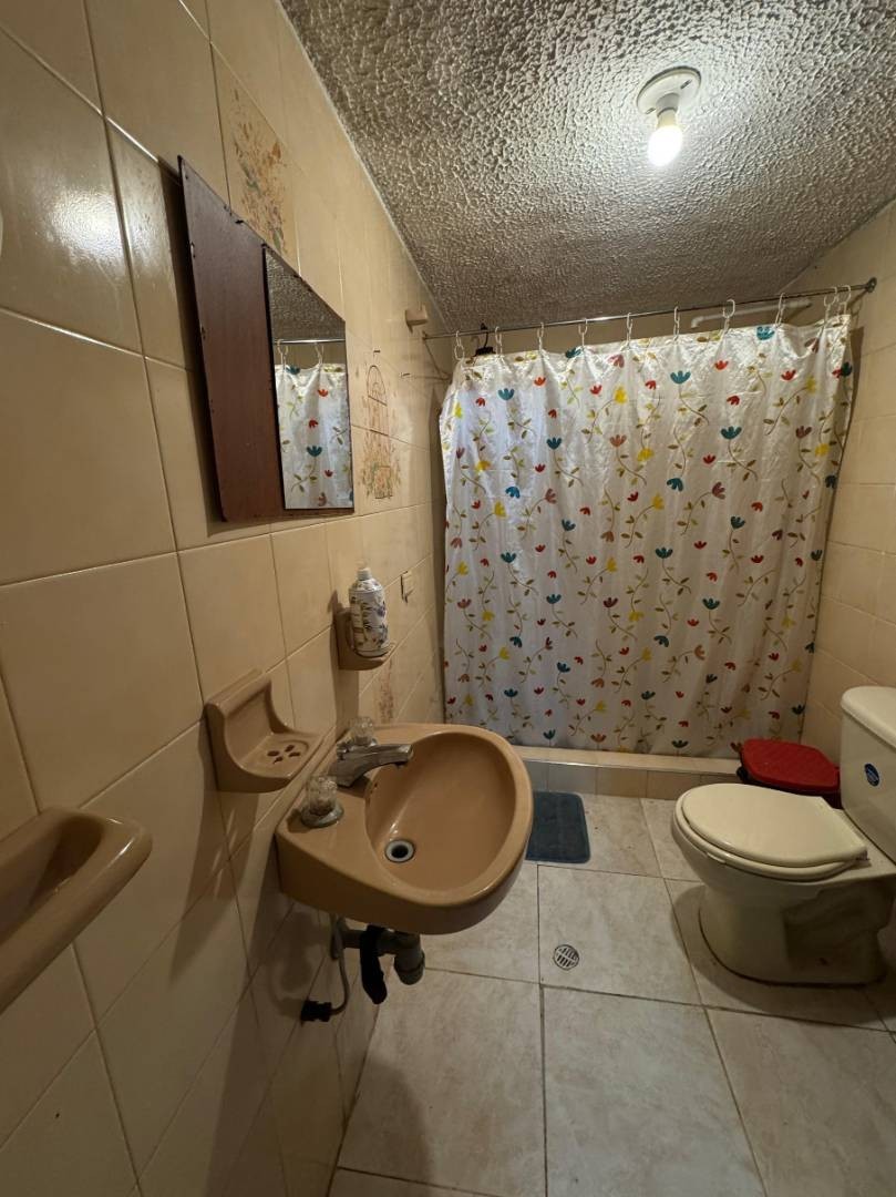 Casa en venta en El Carmen, Bogotá · foto 8 de 19