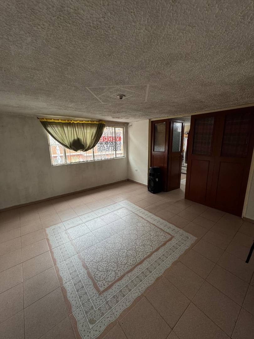 Casa en venta en El Carmen, Bogotá · foto 10 de 19