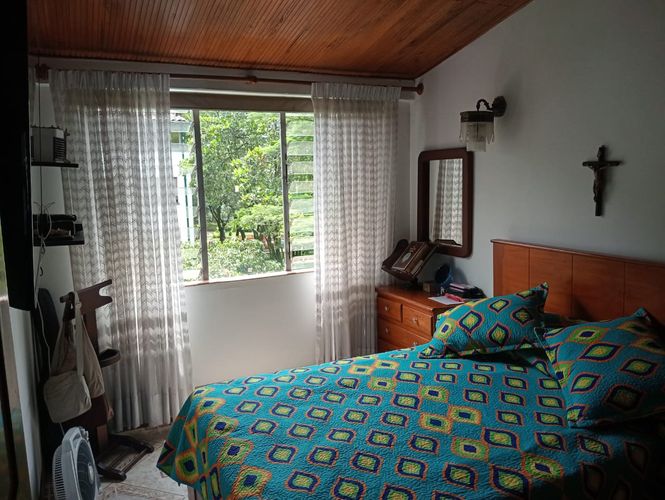 Apartamento de 4 alcobas en venta en Laureles, Medellín, 94 m² · foto 15 de 18
