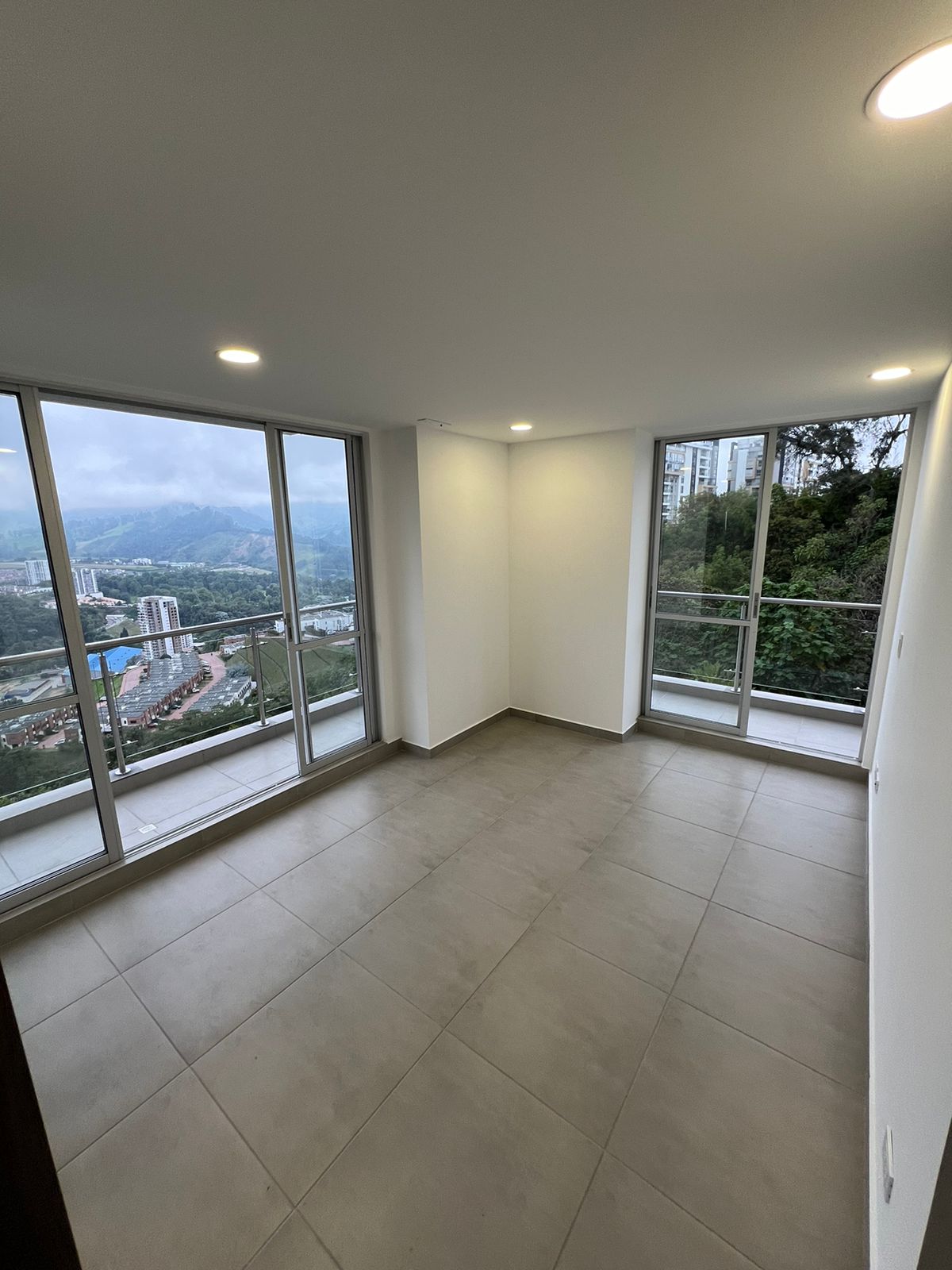 Apartamento en venta en Milan, Manizales · foto 4 de 12
