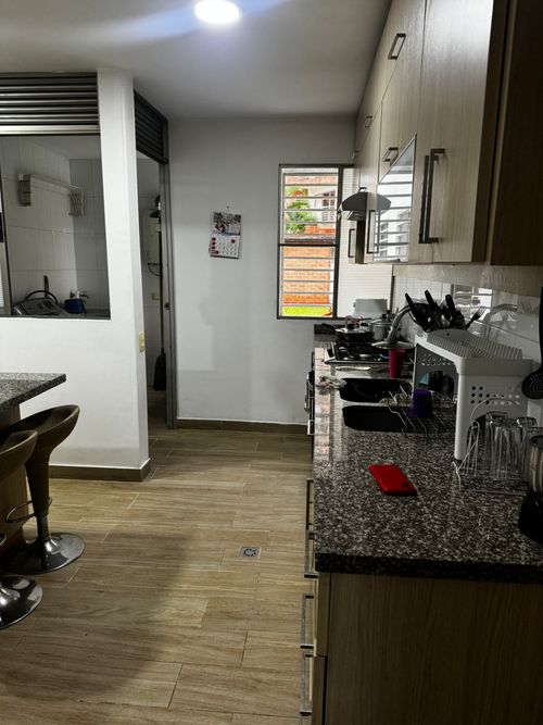 Apartamento de 3 alcobas en venta en La Flora, Cali, 137 m² · foto 2 de 24