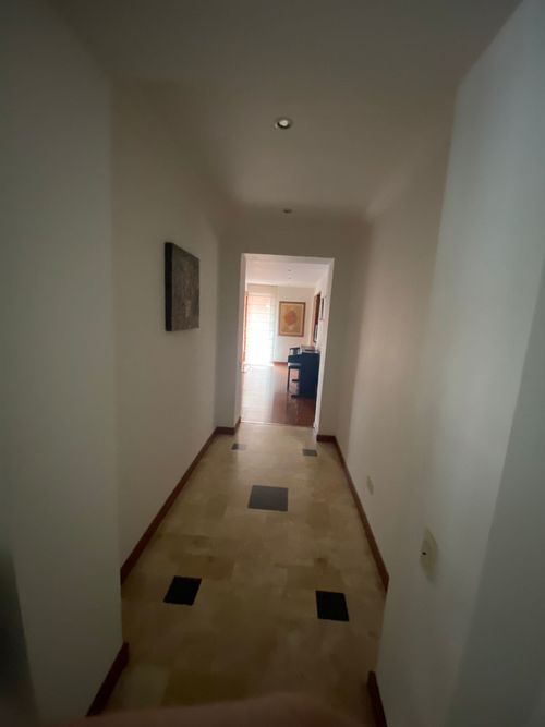 Apartamento de 3 alcobas en venta en Los Rosales, Bogotá, 198 m² · foto 5 de 23