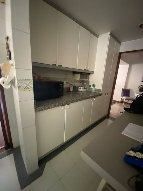 Apartamento de 3 alcobas en venta en Los Rosales, Bogotá, 198 m² · foto 20 de 23