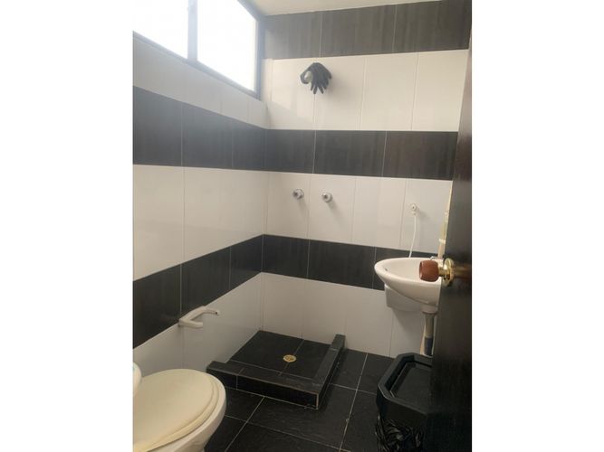 Bodega en venta en Villa Nueva, Medellín, 185 m² · foto 7 de 12