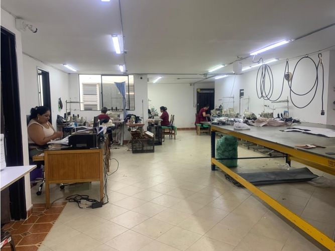 Bodega en venta en Villa Nueva, Medellín, 185 m² · foto 9 de 12