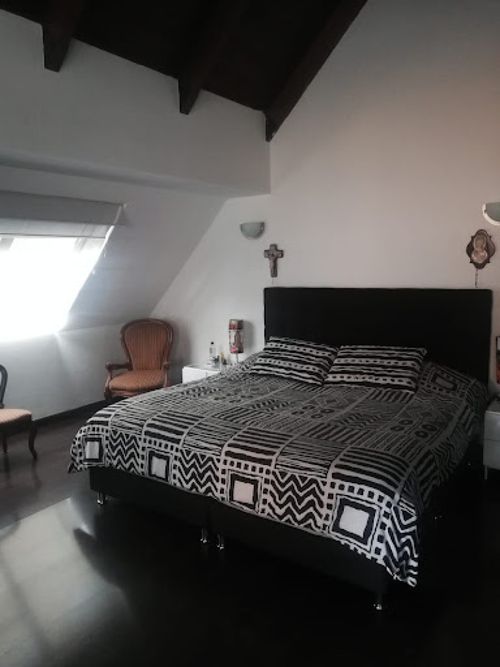 Casa de 4 alcobas en venta en Santa Bibiana, Bogotá, 290 m² · foto 22 de 24
