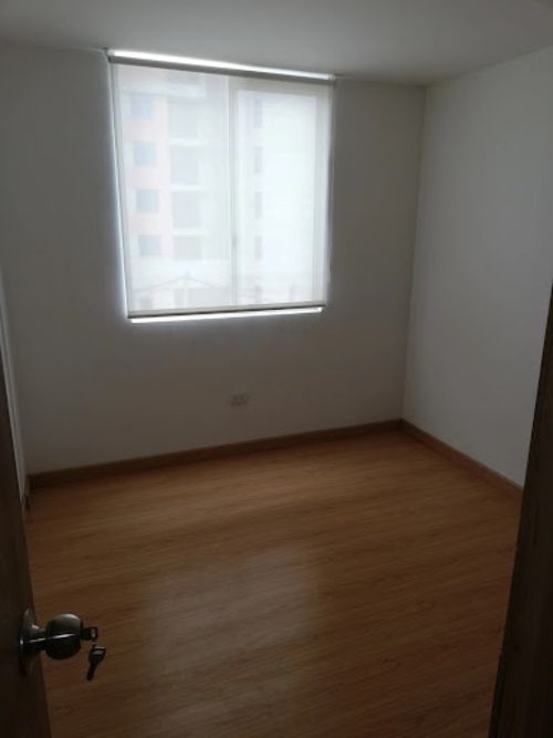 Apartamento de 2 alcobas en venta en La Granja Norte, Bogotá, 38 m² · foto 2 de 6