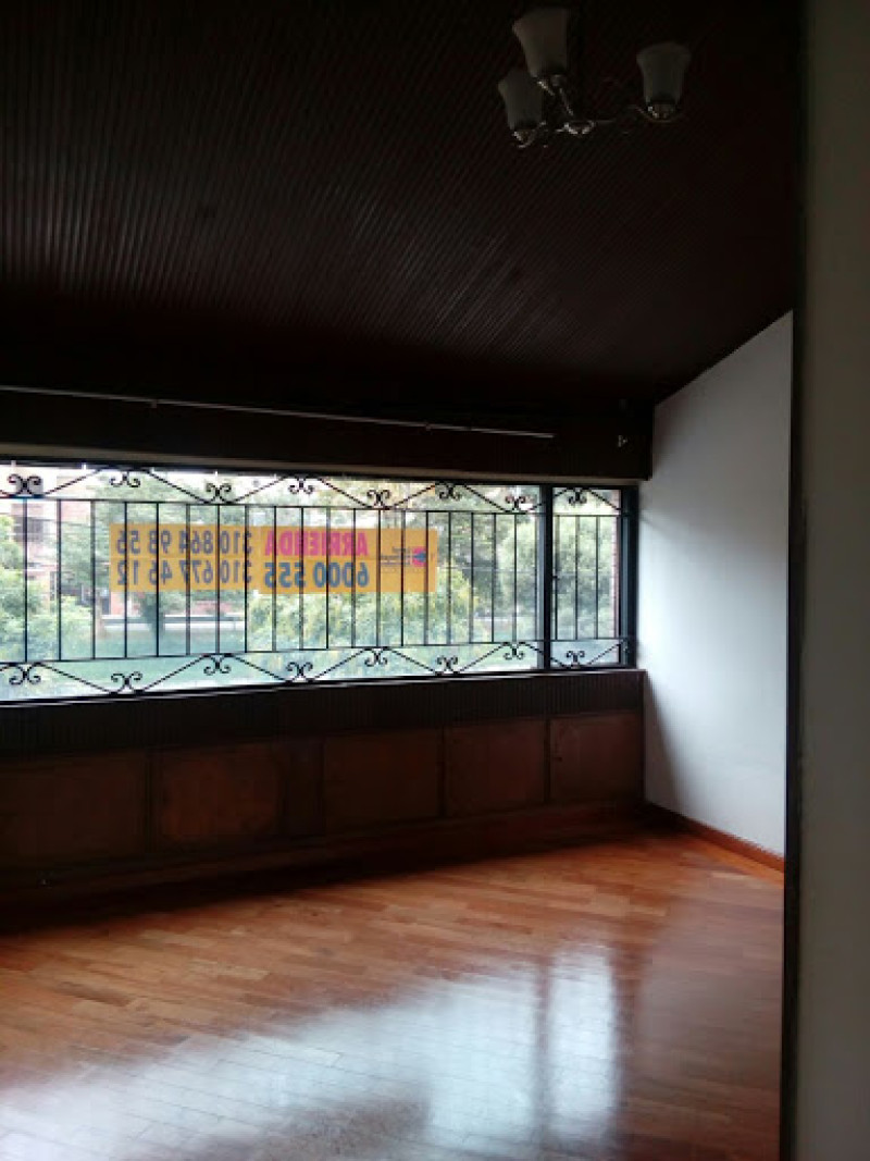 Casa en venta en Santa Barbara, Bogotá · foto 10 de 24