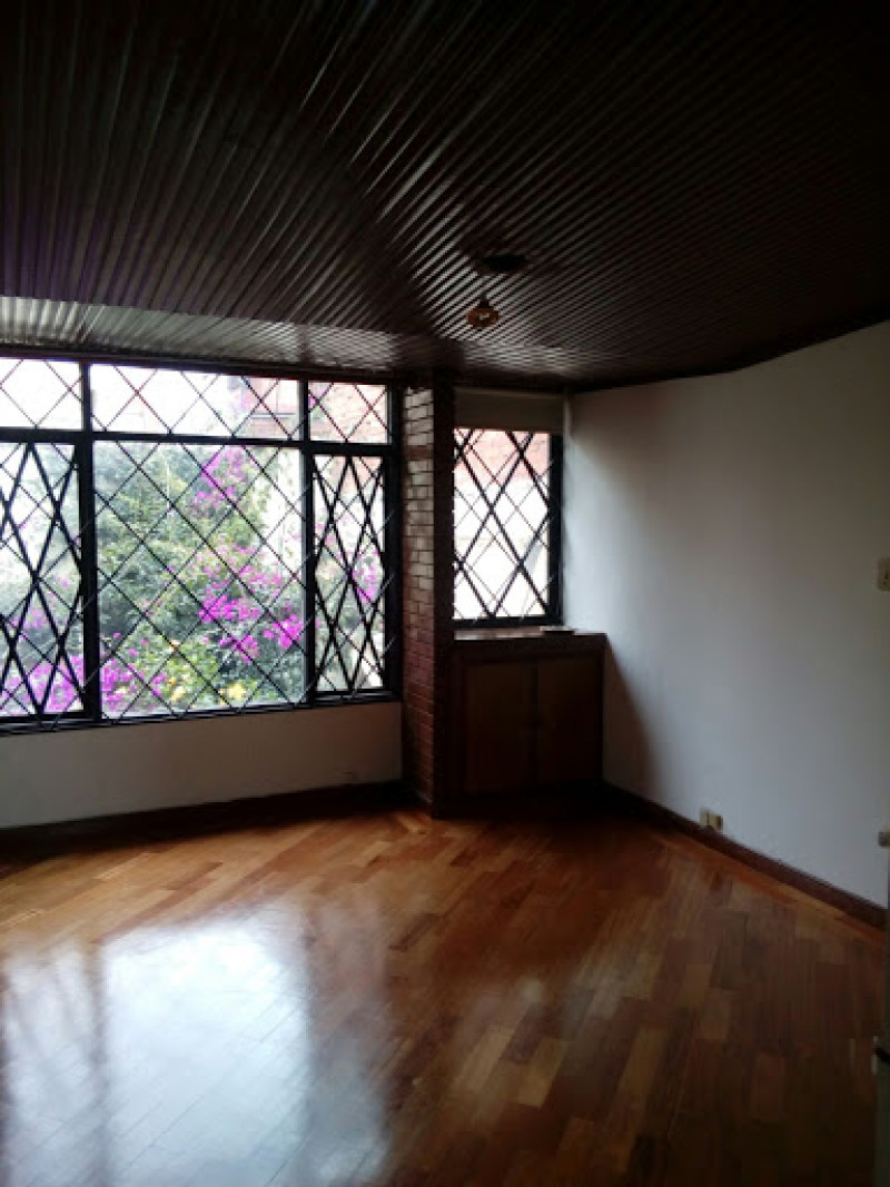 Casa en venta en Santa Barbara, Bogotá · foto 11 de 24