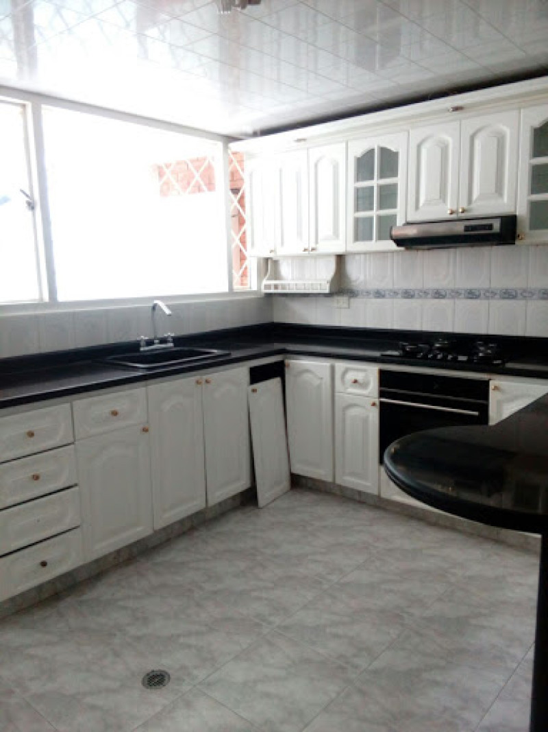 Casa en venta en Santa Barbara, Bogotá · foto 24 de 24