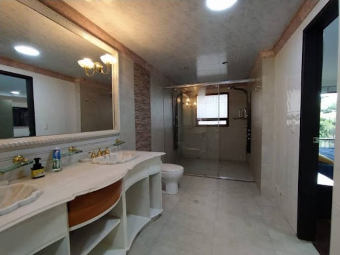 Casa de 4 alcobas en venta en Sierras Del Moral, Bogotá, 350 m² · foto 9 de 24