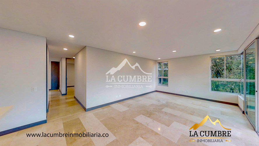 Apartamento de 3 alcobas en arriendo en Castropol, Medellín, 146 m² · foto 4 de 17