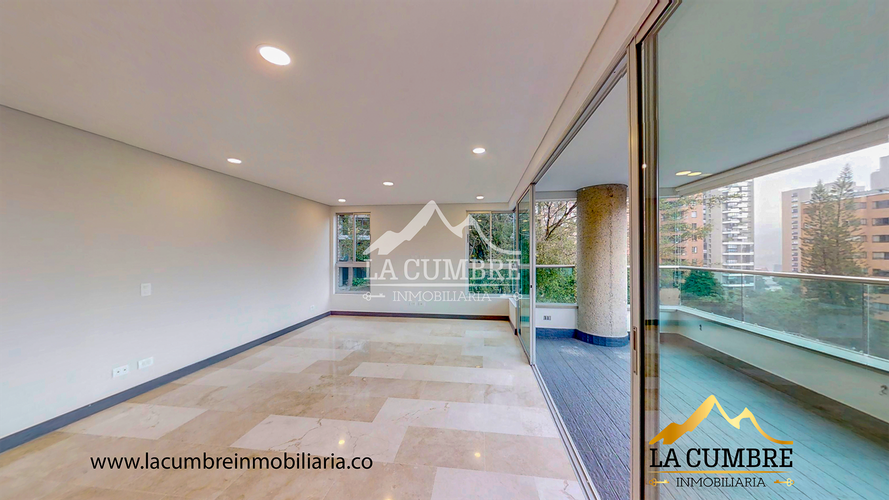 Apartamento de 3 alcobas en arriendo en Castropol, Medellín, 146 m² · foto 5 de 17