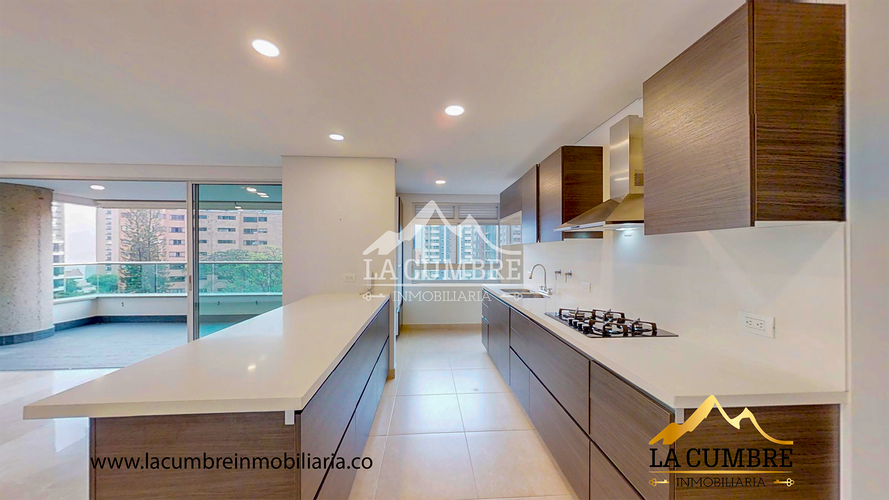 Apartamento de 3 alcobas en arriendo en Castropol, Medellín, 146 m² · foto 7 de 17