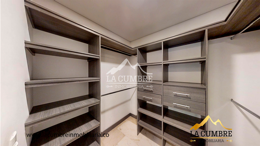 Apartamento de 3 alcobas en arriendo en Castropol, Medellín, 146 m² · foto 14 de 17