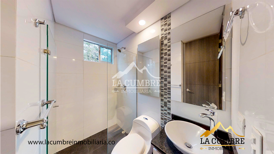 Apartamento de 3 alcobas en arriendo en Castropol, Medellín, 146 m² · foto 16 de 17