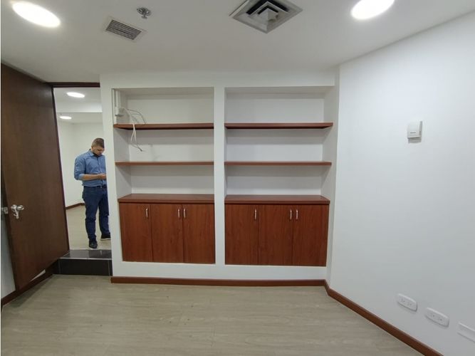 Local en arriendo en Conquistadores, Medellín, 70 m² · foto 7 de 12