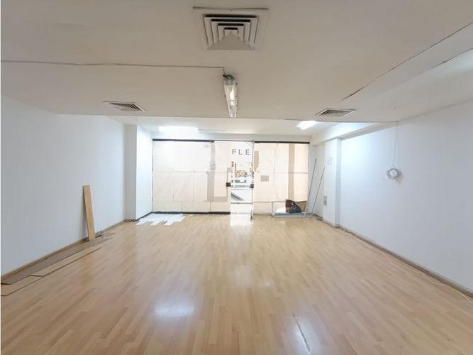 Local en arriendo en Conquistadores, Medellín, 99 m² · foto 2 de 14