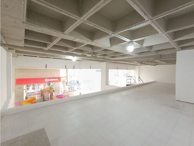 Local en arriendo en Conquistadores, Medellín, 144 m² · foto 17 de 19