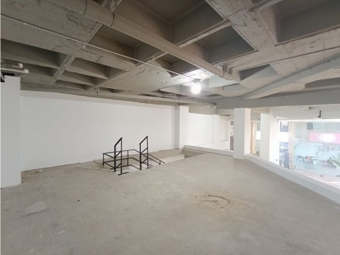 Local en arriendo en Conquistadores, Medellín, 144 m² · foto 18 de 19