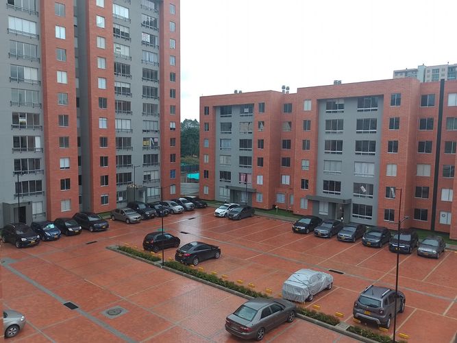Apartamento de 2 alcobas en venta en Lagos De Torca, Bogotá, 46 m² · foto 2 de 17