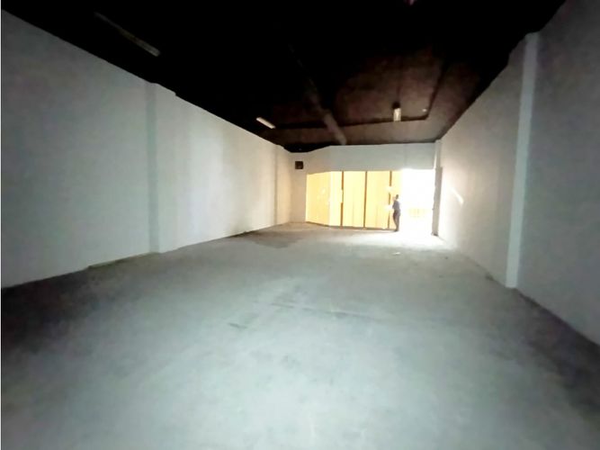 Local en arriendo en Conquistadores, Medellín, 126 m² · foto 3 de 7